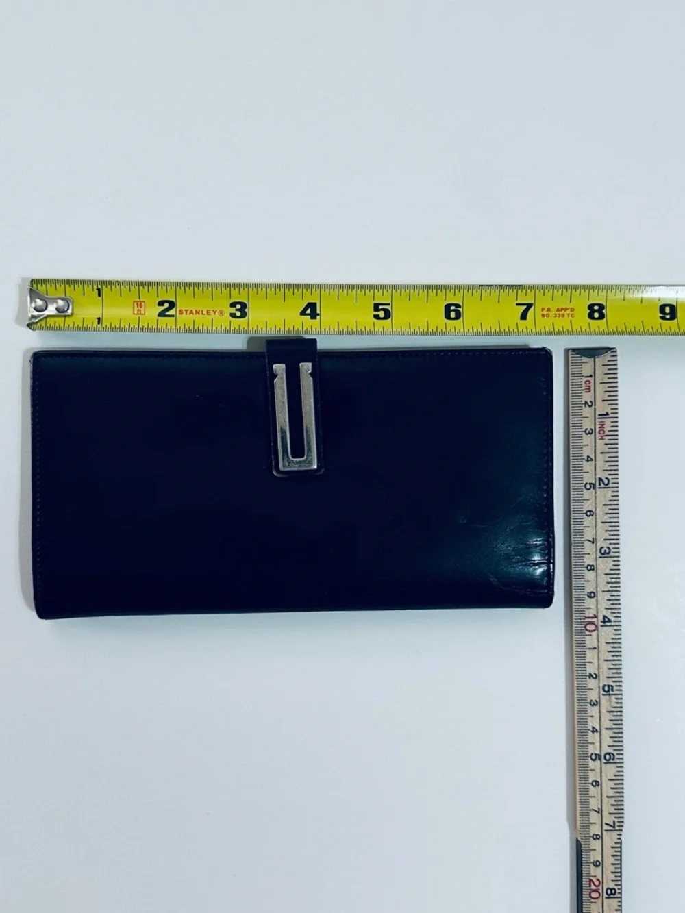 MEN’S SALVATORE FERRAGAMO BLACK LEATHER CONTINENTAL WALLET SILVER HARDWARE ITALY